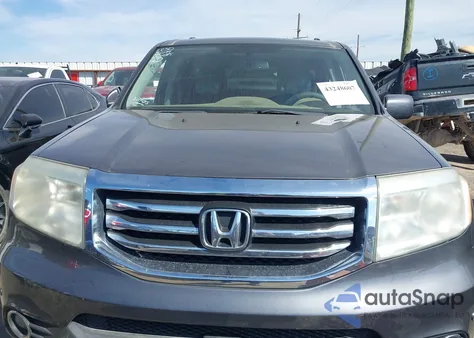 2014 Honda Pilot Touring z USA, uszkodzony, nr VIN 5FNYF3H90EB018254